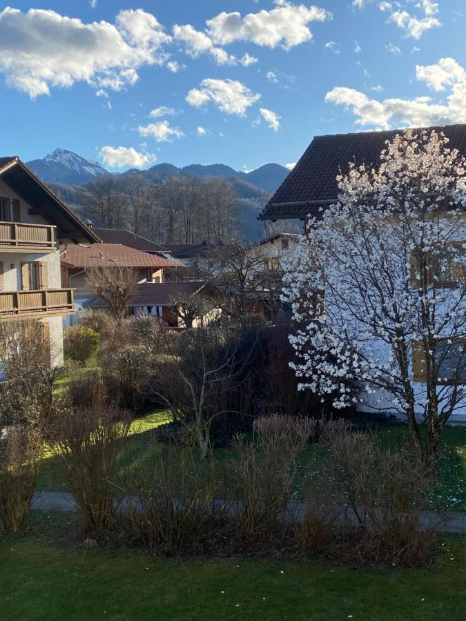 Modern Eingerichtete Wohnung Mit 2 Schlafzimmern Bergen  Exterior foto