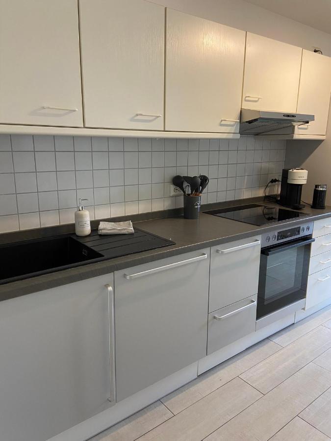 Modern Eingerichtete Wohnung Mit 2 Schlafzimmern Bergen  Exterior foto