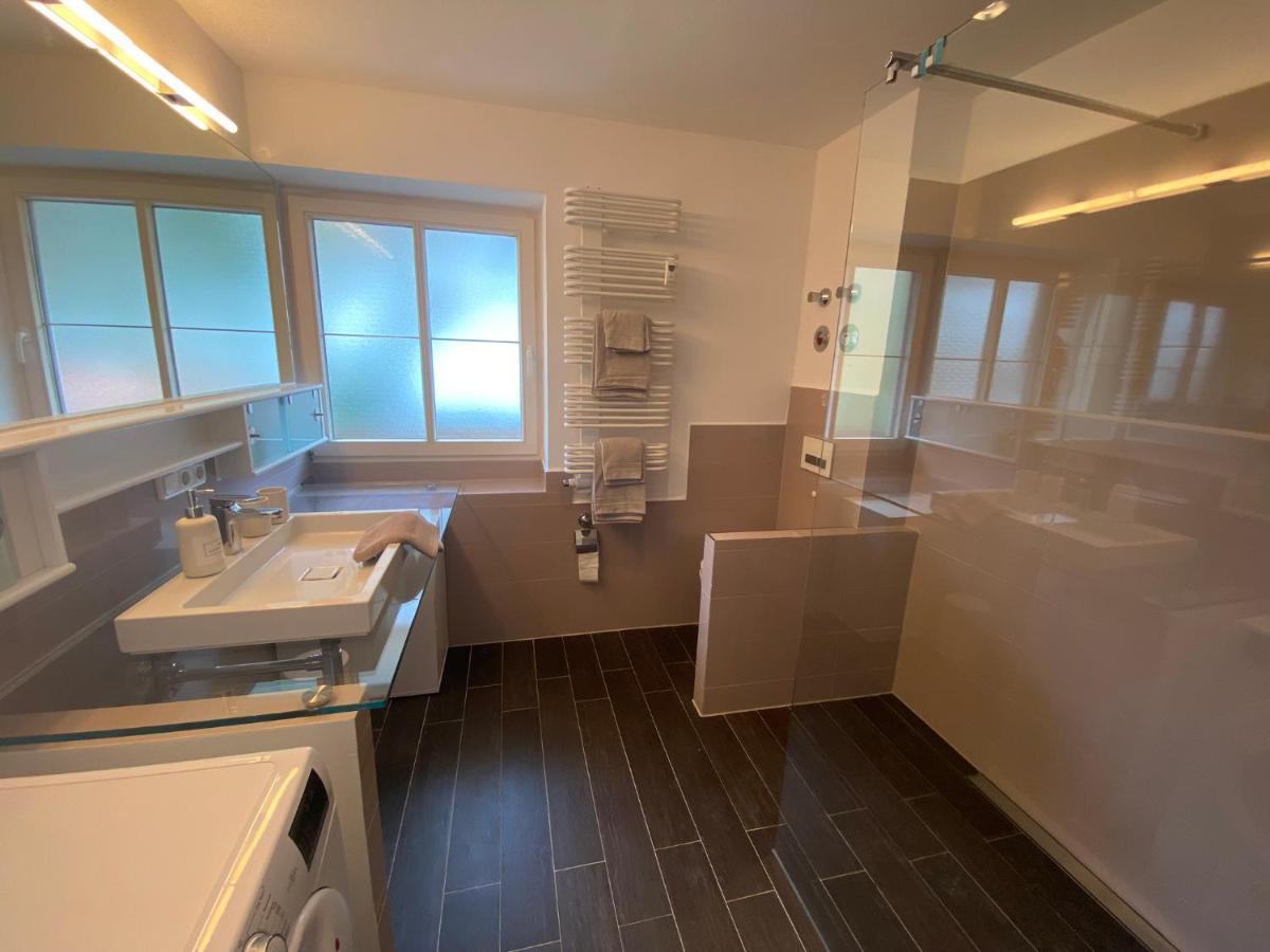 Modern Eingerichtete Wohnung Mit 2 Schlafzimmern Bergen  Exterior foto
